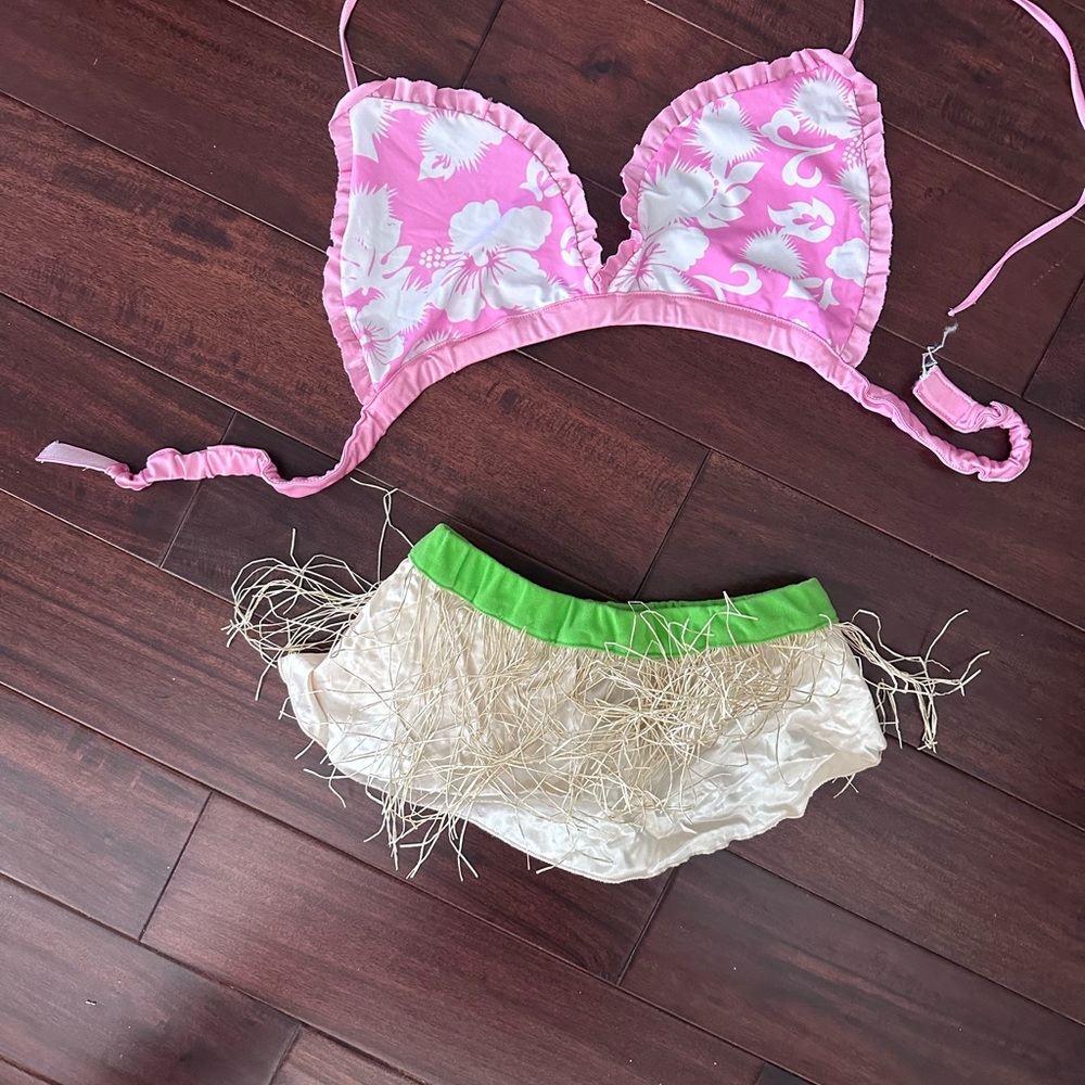 Dog costume Hawaiian Pink Floral Bikini Top/Cream Fringe hula “grass” Bottoms